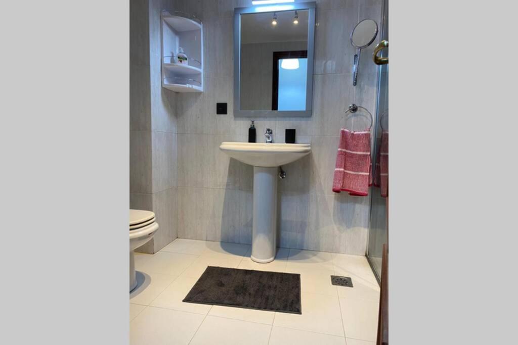 Piso Centrico Totalmente Reformado Apartment Vigo Luaran gambar
